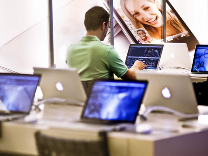 restez connecté grâce au iLounge du bateau de croisière Celebrity Eclipse